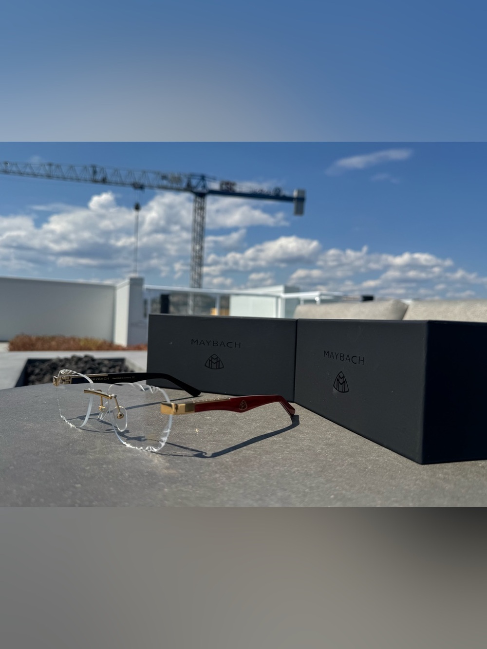 Men’s Rimless Eyewear with Red and Black Temples
